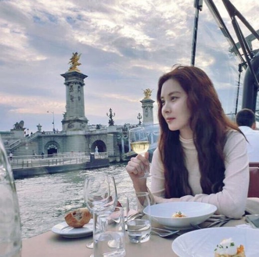 The luxurious current situation of Girls Generation Seohyun has been captured.On the afternoon of the 16th, Seohyun posted a picture on his instagram.In the open photo, Seohyun is on the Honfleur Travel in France. Seohyun is enjoying dinner with grace on the boat.Seohyuns watery feminine beauty pulls out Eye-catchingOn the other hand, Seohyun played in the MBC drama Time which was recently concluded as Seo Ji Hyun.