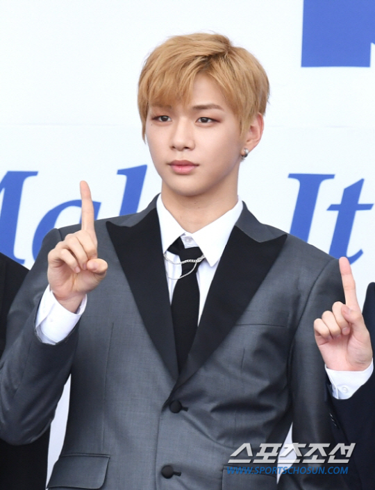 The Big Data analysis of the Boy Group Personal Brand in October 2018 was analyzed in the order of Wanna One Kang Daniel 2nd place BIGBANG victory 3rd place BTS Jimin.The Korean company RAND Corporation selected 120,593,285 brand big data of 445 individual Boi Group members from September 18, 2018 to October 19, 2018 to analyze the big data of the Boi Groups personal brand reputation. The company made a brand reputation with the participation JJiSoooooo, MediaJJiSooooo, Communication JJiSooooo, and CommunityJJiSoooooo, which were created with consumer behavior analysis of the individual Boi Group brand. I analyzed JiSooooo.Compared to the big data of 184,373,669 of the boy group personal brand reputation in September, it decreased by 34.59%.Brand reputation JJiSoooooo is an indicator created by brand big data analysis by finding out that consumers online habits have a great impact on brand consumption.Through the analysis of the Boy Group personal brand reputation, it is possible to measure the positive evaluation of the boy group personal brand, media interest, and consumer interest and communication.The top 30 rankings for the Boy Groups personal brand reputation in October 2018 include Wanna One Kang Daniel, BIGBANG Victory, BTS Jimin, BTS BTS BTS BTS BTS BTS BTS RM, BTS Jin, Astro Cha Jung Eun-woo, Wanna One Hwang Min-hyun, BTS Suga, Wanna One Ong Sung-woo, Wanna One Park Jihoon, Wanna One Ha Sung-woon, Wanna One Lee Dae-hui, Block B P.O, BTS Jay Hop, Imfact and later, Wanna One Kim Jae-hwan, The Boyz Present, Block B Zico, The Boyz New, Techs Kies Kang Sung Hoon, Wanna One Park Wan The analysis was performed in the order ofoo-jin, Techs Kies Eun Ji-won, Shinhwa Lee Min Woo, Wanna One Liguin, Wanna One Bae Jin Young, Icon Koo Junhoe, EXO Lay, Super Junior Leeteuk.The brand of Wanna One Kang Daniel was analyzed as JJiSoooooo 7,721,034 with participation JJiSoooooo 2,881,804 media JJiSoooooo 1,478,632 communication JJiSoooooo 506,156 CommunityJJiSoooooo 2,854,442.Compared with the brand reputation JJiSooooo 9,812,430 in September, it fell 21.31%.Second place, the brand winning BIGBANG was analyzed as JJiSoooooo 5,405,268 with participation JJiSoooooo 2,078,436 media JJiSoooooo 1,504,854 communication JJiSoooooo 170,608 CommunityJJiSoooooo 1,651,370.Compared with the brand reputation JJiSoooooo 2,505,881 in September, it rose 115.70%.Third, the BTS Jimin brand was analyzed as JJiSoooooo 5,196,621 as participating JJiSoooooo 1,440,668 media JJiSoooooo 1,107,153 communication JJiSoooooo 471,664 CommunityJJiSoooooo 2,177,137.Compared with the brand reputation JJiSooooo 10,139,268 in September, it fell 48.75%.4th place, BTS brand was analyzed as JJiSoooooo 4,333,863 media JJiSoooooo 909,031 communication JJiSoooooo 503,182 CommunityJJiSoooooo 1,787,204 and brand reputation JJiSoooooo 4,333,280.Compared with the brand reputation JJiSoooooo 4,900,290 in September, it fell 11.57%.Fifth, the brand of BTS Jungkook was analyzed as JJiSoooooo 4,317,581 as the participating JJiSoooooo 858,255 media JJiSoooooo 1,115,893 communication JJiSoooooo 443,221 CommunityJJiSoooooo 1,900,212.Compared with the brand reputation JJiSooooo 9.563,874 in September, it fell 54.86%.In October 2018, the Wanna One Kang Daniel brand ranked first in the Boy Groups personal brand reputation analysis, said Koo Chang-hwan, director of the Korea Corporation.Analysis of the Boy Group personal brand category showed a 34.59% decrease compared to the big data 184,373,669 of the boy group personal brand reputation in September.According to the detailed analysis, brand consumption fell 0.21%, brand issues fell 40.75%, brand communication fell 74.62%, and brand spread fell 16.81%. Wanna One Kang Daniel brand, which ranked first in the boy groups personal brand reputation, showed high beautiful, cute, love in link analysis, and WINNER One, dismantling, model was analyzed highly in keyword analysis.In the positive ratio analysis, the positive ratio was analyzed to be 75.90%. RAND Corporation ( http://www.rekorea.net director Koo Chang-hwan ) is measuring and presenting brand reputation JJiSoooooo through big data reputation analysis of domestic brands.The analysis of the Boy Groups personal brand reputation was conducted through the analysis of brand big data from September 18, 2018 to October 19, 2018.The top 100 brands of the Boy Groups personal brand reputation in October 2018 include Wanna One Kang Daniel, BIGBANG Victory, BTS Jimin, BTS BTS BTS BTS BTS BTS RM, BTS Jin, Astro Cha Jung Eun-woo, Wanna One Hwang Min-hyun, BTS Suga, Wanna One Ong Sung-woo, Wanna One Park Jihoon, Wanna One Ha Sung-woon, Wanna One Lee Dae-hui, Block B P.O, BTS Jay Hop, Imfact and later, Wanna One Kim Jae-hwan, The Boyz Present, Block B Zico, The Boyz New, Techs Kies Kang Sung Hoon, Wanna One Park Wan Oo-jin, Techs Kies Eun Ji-won, Shinhwa Lee Min Woo, Wanna One Liguanlin, Wanna One Bae Jin Young, Icon Gujunhoe, EXO Lay, Super Junior Leeteuk, Wanna One Yoon Ji Sung, NCT Mark, Pentagon Edon, BtoB Fostering material, EXO Siu Min, FT Island Lee Hong-ki, BtoB Jung Il-hoon, WINNER Lee Seung-hoon, EXO Dio, EXO Sehoon, EXO Baekhyun, NUESTW JR, NUESTW Baekho, Pentagon Hong Seok, EXO Chanyeol, BIGBANG Sun, Techs Kies Lee Jae-jin, NCT Taeyong, GOT7 Jackson, Shinhwa Eric, GGOT7 Mark, WINNER Song Min Ho, EXO Kai, Shinhwa Kim Dong Wan, NCT Reproduction, GGOT7 Camp, VIXX En, Shinhwa Advance, Sechs Kies Jangsuwon, Infinite Nam Woo Hyun, BIGBANG Dragon, BtoB Lim Hyun Sik, Kang Seung-yoon, icon Kim Jin-hwan, Super Junior Ryeo-wook, The Boyz bow, WINNER Kim Jin-woo, Super Junior Shindong, The Boyz starring, Seventeen Jun, EXO Chen, VIXX Leo, icon Song Yoon-hyung, NCT Doyoung, BTS rapmonster, icon Jung Chan-woo, GGOT7 JB, icon Kim Dong-hyuk, B1A4 Baro, Shinhwa Andy, GGOT7 Snake Snake, Shinhwa Shin Hye Sung, The Boyz Younghoon, BIGBANG Daesung, Super Junior Eunhyuk, BtoB Lee Minhyuk, TVXQ Yunho, Techs Kies Kim Jae Duk, Seventeen Jung Han, Highlight Lee Ki Kwang, NUESTW Ren, SHINee Minho, Pentagon Woosuk, JBJ Kim Dong Han, EXO guardian, NCT Win Win, The Boyz Sunwoo, BtoB Seo Eun Kwang, SHINee Taemin, NCT Hae Chan.