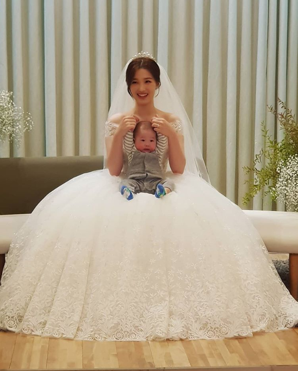 10.19】【明星】ftisland敏焕和律喜今日结婚!