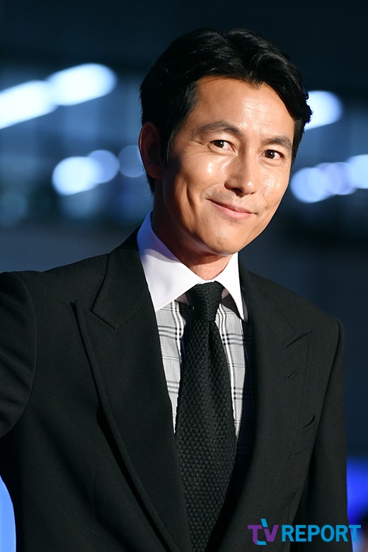 Actor Jung Woo-sung revealed the refugee-related Xiao Xin.Jung Woo-sung appeared on Kim Jae-joons Dasboida broadcast on the 20th, and recently revealed Xiao Xin in the Yemen Refugee issue of Jeju Island and confessed to receiving numerous malicious comments.Jung Woo-sung has been a United Nations High Commissioner for Refugees Goodwill Ambassador since 2014.At that time, Jung Woo-sung had to suffer criticism after posting on SNS Be a hope with understanding and solidarity about Refugee.Jung Woo-sung appeared on CBS radio Kim Hyun-jungs news show after the controversy and said, I fully understand the position of those who talk about the dislike of Refugee.The Republic of Korea already has laws and systems. You can review it in it. Jung Woo-sung responded to the comment, I live in a good neighborhood. I live in a bad neighborhood for half a lifetime and now I can not live in a good neighborhood.The bag strap is short, admitted the evil comment, right, middle school graduate.Jung Woo-sung said, I did not care about this attack.Rather, I was worried that if the public, who lacks information about Refugee, believes that it is true after receiving fake information, it will take time and energy to turn the idea. In particular, Jung Woo-sung raised suspicions that the so-called Operational forces intervened in the evil, saying, When I knew that there was an operational force, I felt comfortable with the idea that I should only reveal them.Jung Woo-sung also emphasized, I have gained everything in my life, but what will I lose? What if I lose a little by just action?