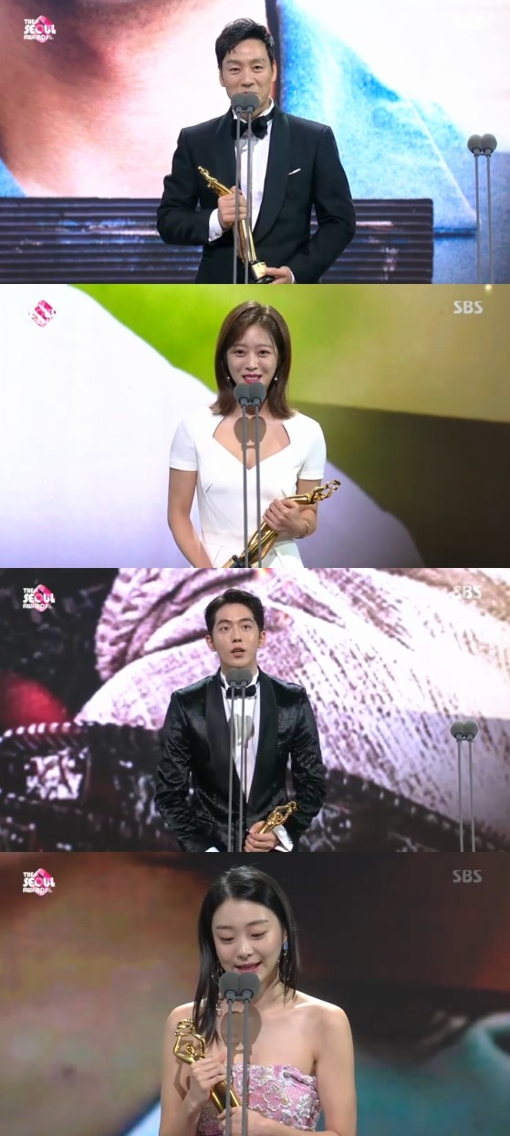 <p>Jung Hae-in, Son Ye-jin and Joo Ji-hoon went up to the 2nd prize, and With God produced 3 awards.</p><p>On the afternoon of the 27th, the 2nd The Seoul Awards ceremony was held at the Hall of Peace in Kyunghee University, Soggi-dong, Seoul. The awards ceremony was broadcast live on SBS.</p><p>The Seoul Awards is a special awards ceremony centered on drama, film, and actors who have acted as the basis of the Korean Wave and hosted Korean dramas and movies from October 10, 2017 to September 2018 .</p><p>Park Hae-soo of the Wise Bamboo Life won the best actor award in the drama category. He said, The casting is miraculous and it is miraculous to be standing here too. My mother told me not to expect Haine to expect it, but I had something to say to my mother. I am grateful, and I will continue to make efforts to become a new actor who cares and cares more. </p><p>The fox newcomer in the drama category was awarded to Joe Boa of The farewell has left. Joe Boa said, I am more disturbed because I am rewarded for shivering even if I come to the same place as those who are lyrical. I will always be an actor who can worry and show the best results.</p><p>Namyoung Lee of the film Ansei Sung won the best actor award. Nam Joo Hyeok, who stood on the stage, said, I am grateful to have been awarded such a good prize for the first movie, which I received not by myself but by many seniors who helped me shoot the movie. I will be a good actor. </p><p>Kim Dae-mi of Witches came to the stage as the main character of the fox new actress in the movie division. He said, I am grateful to you for giving me a special prize, thank you to the audience for the Love Wo poster, and thank you very much. I would like to thank the staff, thank you A & D; and I will try to be an actress who is working harder in the future. </p><p>The Korean Wave Artist Award was received by Jeong Hae In, who is leading a new wave of Korean Wave in 2018 as a beautiful sister who buys rice well. He is receiving more Love Rain than I have. I will always keep humility in my mind, and I am sure that Ahn Chang-seok, Kim, and the actors who worked hard together, I would like to say thank you to Jin-A, my sister, Ye Jin, who completed me with Seo Jun-hee, and I was very happy to be with you.</p><p>I also received a big applause when I asked for your meaning, which I showed at the fan meeting, even at the sudden request.</p><p>Sean Shine, who starred in the dramas Best Supporting Actor award, said, I have no choice but to take on the side of my seniors who are too competitive. It was a very happy time for me.I think I was able to get a prize by meeting with a character that is overpowering me.I thank Kim Eun Sook, I was very happy to be able to tell the story about the forgotten soldiers and to be able to join the drama. </p><p>Among the awards of the drama awards, there was a festival in which the reward of the prize was late. The first actor, Jeong Hoon Hoon, made his own debut, and continued to win the award, saying, Im sorry, the posthumous actress.</p><p>The supporting actress of the drama section was awarded by Minsori of Life. Moon Sori said, I am thankful to the viewers who watched Life rather than an easy story in the late hours. I was relieved by the viewers who hoped to do it after the director of Oh Se-</p><p>Lee Jung-hyun has been awarded as a supporting actress. Lee Jung-hyun mentioned Kim Joo-hyuk, who won the best actress award last year, I am sad that I can not do it together, but the Seoul Awards will be with Kim Joo-hyuk forever.</p><p>The first time Ive seen the award in the movie, I received a grand prize for 20 years, said Kim Joo Hyuk, a former awards awards awards winner.</p><p>Thank you very much, I met many audiences with a lot of appreciation, thanks to all the staff and actors of Peafowl, with God, and  I am sorry to say that I will not be able to see you next year because I have not taken any more pictures yet. I will look forward to seeing you at the end of next year as soon as possible. </p><p>The Actress Award for Best Actress in the Film category also came out with God - Sin and Punishment. I am delighted and grateful to all my colleagues who have worked with me, said Yesemore, an award winner.</p><p>Following the special stage of ownership, a special actor prize was awarded. Kim Su-an, who won the award last year, was awarded a prize.</p><p>Huh Jun-ho, the main actor in the special actor, said, Despite my 32 years of experience, I am very nervous, and I am thankful to all those who have given me long prayers for me.</p><p>Lee Byung-hun, who was awarded the best actor in the drama category, said, There are a lot of people to celebrate, many married.</p><p>I thank you for making a meaningful story to the writer Lee Eul-bok and the writer Kim Eun-sook, who do not need words, but for making them more colorful than the film. I have a lot of staff and I think I got a meaningful award thanks to them all. I thanked the staff.</p><p>I was really worried about how my friend would drive me, but I appreciate him as a senior who did 180 different characters. I made him nervous from the start to the end, and thanks to my smoke Thank you to Kim Tae - ri for making me stand out, said Ji - sung, who said, It s special when I only mention the name of Bo Young.</p><p>Lastly, Thank you to Kim Min-jung, but for 10 months I worked outside and did not give help to housework and childcare. I always give my power to me and I give my heart to me and my son Lee Min-jung and my son who has been an energy source. I have not been invited to the awards ceremony because I thought that I would not have been able to do it because I did not have this person.I told you that I wanted to see the awards ceremony a while ago and my mother who is a lifelong supporter came to this place.Thank you.And my fans Thank you. </p><p>Kim Nam-joo of Misty, who was awarded the best actress in the drama category, commented, I am grateful for the prize when I received it, and I thank one of the staff members who made Misty together.</p><p>I feel sorry for not being able to play with Ji Jin-hee today, and Ji Jin-hee, who has done a good job for my husband, is also very much appreciated. Thank you. Thank you for this award, and I thank you for your help. </p><p>I would like to tell you this very much today, said Kim Hess, especially thanking Kim HyeSoo for giving me a lot of encouragement and praise after the last broadcast of the drama.</p><p>Seo Hyun, Jung Hae-In, Son Ye-jin and Do Kyong-su have won the popular award. There was no schedule on the schedule. Seo Hyun said, I seem to have liked a lot of acting in time. The secret of the popular prize is, This work was original melo, melo disappeared. I want to challenge melo in the next work I talked about works I want to challenge.</p><p>I will try harder in the future so that the popularity does not become poison to me in the future. The secret of popularity is snow and  It seems, he said.</p><p>Son Ye-jin, who is popular, said, This place is shabby, and the heart of the fans is deeply conveyed to me, and it is a great strength. Thank you very much When asked which type of character is closer to the ideal, he said, Both people are perfect, but if you want to be a junior, he said, I was a rare young man who was in front of Love Rain and first in Love Rain.</p><p>Hwang Jung-woo of Sin-Woo and Sin-wo-won won the best actor in the movie category. He said, I opened the two sides for a year, but I received the Love Rain, which was so overly big, I was not expecting it, but I thought that I was going to skip it because Joo Ji-hoon and Ye- I am glad and thankful, and I will give you another greeting with fun and interesting works in the future.</p><p>Best Actress in the Film category was received by Son Ye-jin of Im Going to Meet You Now. Son Ye-jin said, It was a long time melodrama, I was lucky to be able to work with the purer people than the movie, and it seemed to be a time of healing. I would like to say thank you to the post-production team who caused the weight to bear too much.  There are too many things to be thankful for, It is the same, and I will continue to express my gratitude and good performance. </p><p>Park Hoon-shik of Studio Dragan, the producer of My Uncle who was awarded the Seoul Music Awards in the drama section, said, I thank the staff and actors who worked hard until the end despite the misunderstanding. My uncle, who tells me to live for his own happiness and not anyone else, has made me want to be a relief for those who have been living a bold life, including myself. .</p><p>Lee Sun-gyun said, It is an honor to be a member of my uncle. Park Hyo-san said, I wish that Won-seok Kim, who is now shooting Astdal,</p><p>Peafowl won the Seoul Music Awards. Director Yoon Jong-bin said, I had a lot of twists and turns before the movie came out of the world. First of all, I would like to thank Mr. Baek Gwang-sung for letting me see the movie so that it can be seen by audiences. I am grateful to Hwang Jung Min, Lee Sung Min, Cho Jin Woong, and Ji Ji Hoon for their best efforts at the center of this film from time to time. I also thank my wife and family.</p><p>Lee Sung-min said, We participated in Peafowl and we are very happy and thrilled that our movie seems to have received your Love Rain. Joo Ji - hoon first took a self - portrait and then paraded the testimony of Hwang Jung - min s famous Awards saying, I am really glad to receive the Seoul Music Awards even though I put a spoon on the table prepared by Jung Min Lee, Sung Min Lee Hyung,</p><p>■ List of The 2nd Seoul Awards</p><p>◆ Drama section</p><p>▲ new actress: tvN s wise bamboo life Park HaeSuSu fox new actor: MBC breakup left Jo Boa ▲ Korean Wave Artist Award: JTBC beautiful sister to buy rice well Jung Hae In ▲ supporting actress: tvN Best Actress Award: JTBC Life Moon Sung ▲ Special Actor Award: MBC Hold on to me Huh, Junho ▲ Actor: tvN Mr Seon Lee Byung Hun ▲ Actress: JTBC Misty Kim Namju ▲ Popularity Award: Seo Hyun, Jung Hae In ▲ Seoul Music Awards : tvN My uncle</p><p>◆ Movie Section</p><p>▲ Peace Prize: Peafowl, With God - Sin and Punishment Ji Ji-hoon ▲ Actress Award: With God - Sin and Punishment : Son Ye-jin, Dae Kyung Suh ▲ Actor in Actor: With Sin - Sin and Punishment Hae Jung Woo Actress: Im Going to Meet Now Son Ye-jin ▲ Seoul Music Awards: Peafowl</p>