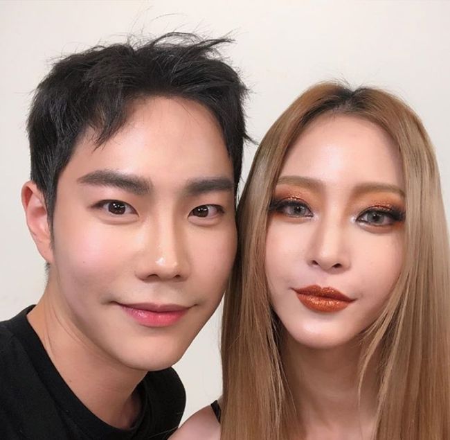 Actor Han Ye-seul has impressed the viewer with a colorful Halloween Make up.Han Ye-seul released an intense Makeup on his SNS on the 27th of the Halloween season.Make up has been added to Han Ye-seuls perfect features.Make up artist Mr. LeoJay, who made Make up, also released a picture with Han Ye-seul on his SNS and said, Halloween Metal Pumpkin Make up with actor Han Ye-seul sister.A wonderful Sister who loves beauty and enjoys various attempts. I was so happy and happy while making up!!I just said that I was pretty...Han Ye-seul has recently been showing off his talent in addition to actors, such as producing his own brand: Its like a roller coast, he told a magazine in an interview about his life in his 30s.You know, this year was even worse (laughing). I wish I hadnt experienced it, but I couldnt stay there and let it ruin me.Im more focused on health and I enjoy every moment of it, and Im expecting the rest of my 30s to be filled with brighter, healthier energy.Meanwhile, Han Ye-seul is currently reviewing his next film.Han Ye-seul SNS, Mr. LeoJay SNS