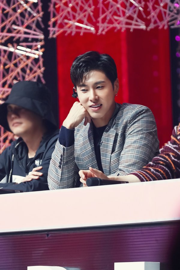 나인틴 이미지