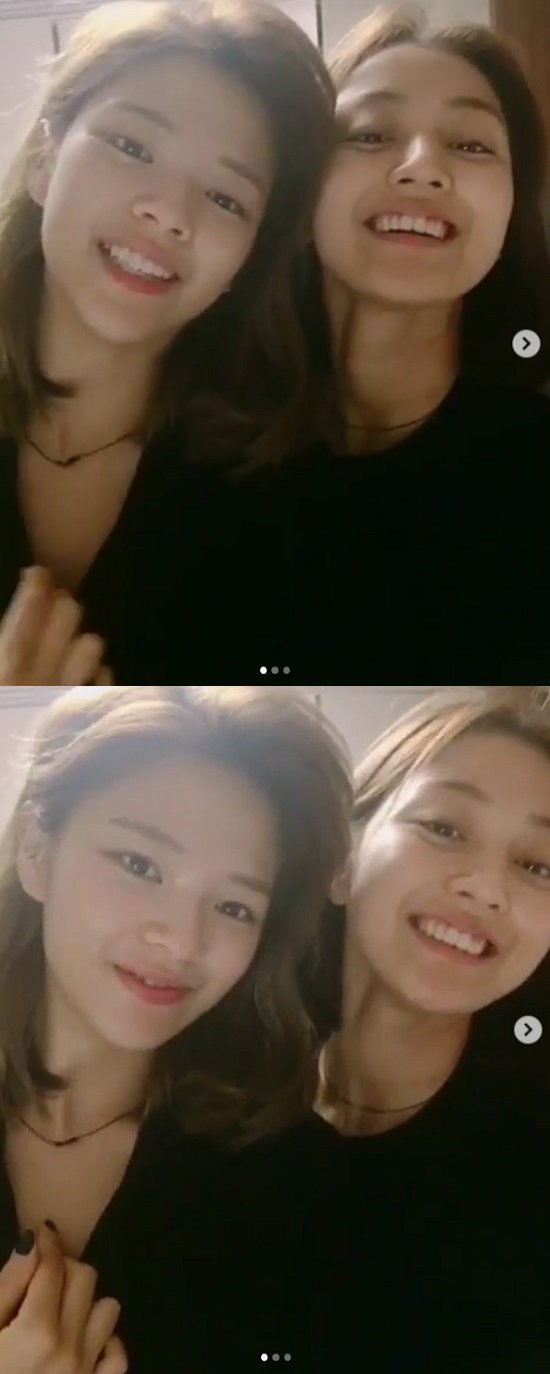 Jihyo said on the official Instagram account of TWICE on the 1st, How many Poland friends are you already? We celebrate our birthday so much this year.I am so grateful for always taking care of my TWICE mother. I love you. Jihyo, in the open video, is thank you for Jeongyeon. Jeongyeon is also smiling and posing.The warm friendship of the two gives the viewer a hearty feeling.On the other hand, TWICE, which Jihyo and Jingyeon belong to, will come back to the mini 6th album YES or YES on the 5th.