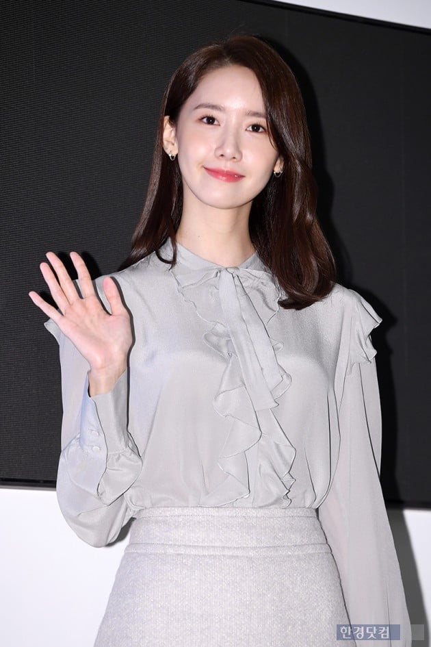 Group Girls Generation Im Yoon-ah attended the Duty Free Shop Opening Event held at Hyundai Department Store Trade Center in Samsung-dong, Seoul on the morning of the 1st.