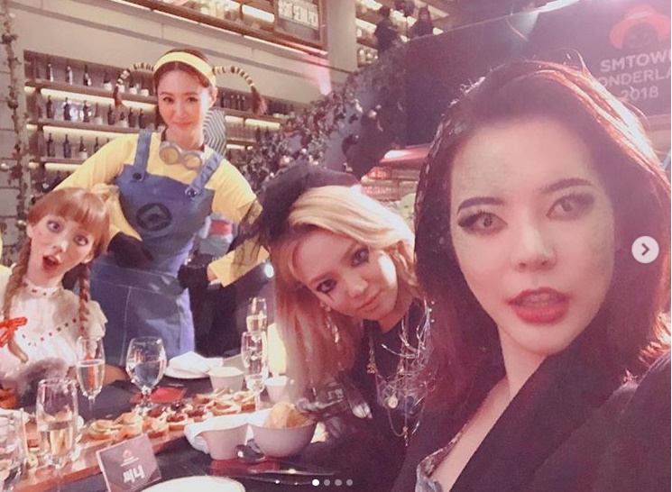 Sunny unveiled her Halloween make up for Girls Generation.Girls Generation Sunny posted an article and a photo on her instagram on October 31, I did it this year! Make up! Halloween Girls Generation SMTOWN.The photo was taken by Girls Generation Sunny, Taeyeon, Yuri, and Hyoyeon. The four people turned into horror movies Anna Bell, Minions, and vampires for Halloween.The beauty and playful expressions of the members of Girls Generation, which are also prominent in intense make up, attract attention.emigration site
