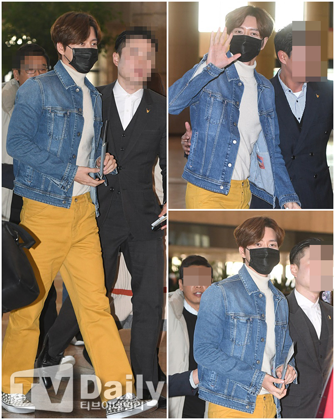 Actor Park Hae-jin is departing through Gimpo International Airport on the afternoon of the afternoon of the fan meeting in Japan.park hae-jin departure