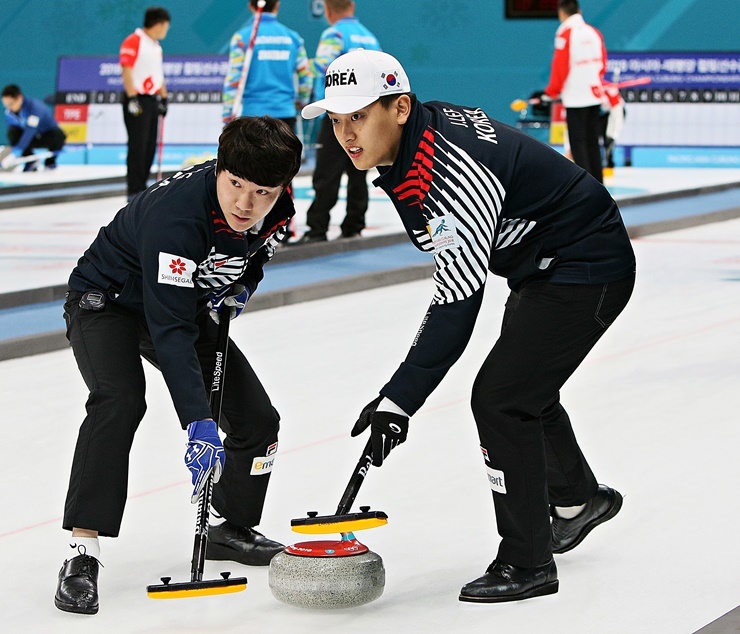 [컬링]남자컬링,아.태선수권 중국에 6-8 패