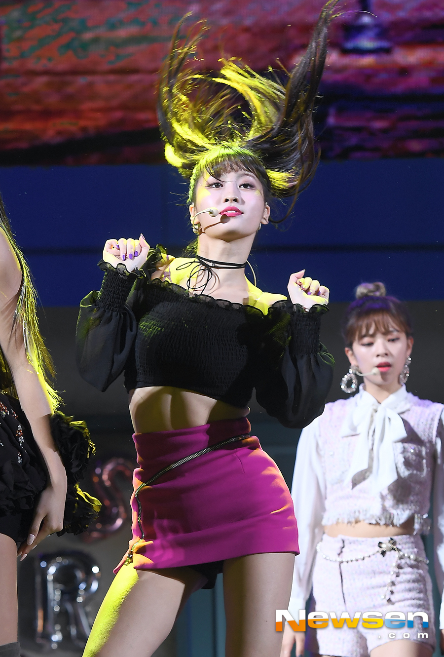 춤추는머리카락 이미지