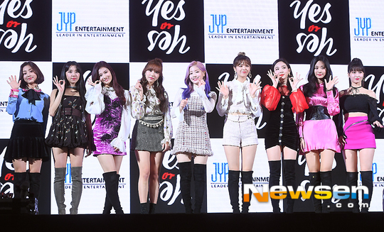 Im thrilled with the sweep, just saying its great.JYP Entertainment Director J. Y. Park Producer is the first place of his group TWICEI was thrilled with the title.J. Y. Park said on the afternoon of November 5th, Twice #YesOrYes #no1 true ones and TWICE are great ... Once & Twice you guys are the Incredibles!In addition, J. Y. Park wrote TWICEs new song YES or YES (Yes All Yes) first placeI captured the melon real-time chart, the largest music platform in Korea.TWICE released its sixth mini album YES or YES through various music sites at 6 pm on the day.The title song YES or YES of the same name starts at 7 pm on the same day, and it is the first place on the real-time chart of 6 charts including Genie, Mnet, Naver Music, Ole Music and Bucksswept the place.As a result, TWICE has set a milestone in success in 10 consecutive hits, starting with the debut song Elegantly (OOH-AHH) released in 2015, and up to the new song, Dance The Night Away and this new song.