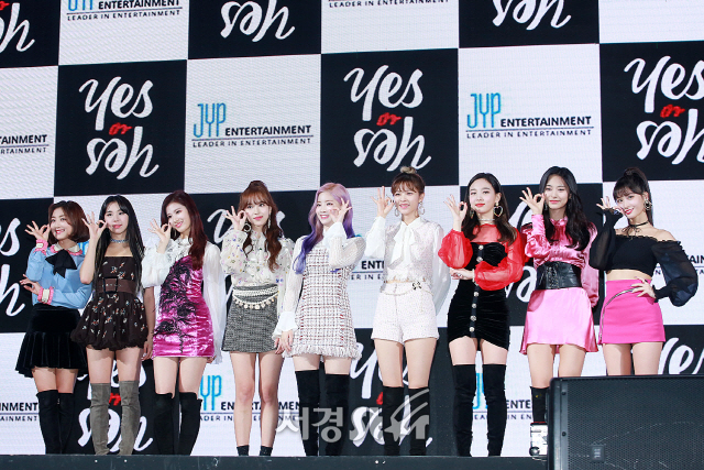 On the afternoon of the 5th, a showcase of TWICEs sixth mini album YES or YES was held at KBS Arena in Hwagok-dong, Gangseo-gu, Seoul.The mini albums title song YES or YES is a song that tells TWICEs confession that there is only YES. It contains an exciting atmosphere and the energetic energy of the members.The nine members of Nayeon, Jingyeon, Momo, Sana, Jihyo, Mina, Dahyun, Chae Young and Tsuwi will capture fans with their charms, demanding YES for their Choices.The album includes seven songs, including the title songs of the same name, SAY YOU LOVE ME, LALALA, YOUNG & WILD, SUNSET, AFTER MOON, and Korean version of the Japanese regular title song BDZ.After a very quick comeback after the summer special album, Nayeon said, I have not been a while since I released a special album, but I am glad to meet my fans. I hope you love me as much as you have prepared hard.In the lyrics of the title song YES or YES, I have never wanted to have something like this, I am surprised to have the shame of coming on and tell me yes and I did not know your mind, I just prepared one Choices and YES or YES?Among the songs included, LALALA is written by Jingyeon, YOUNG & WILD is Chae Young, and SUNSET is written by Jihyo.The three members who have been showing their own composition ability since the beginning of debut have abundantly melted their sensitivity to this album.The Idol group, which is now back in November, is hard to reach. The first place in the year-end music marketThe battle is expected to be tough.Jihyo said, I am always helping other singers in music broadcasts. I am expecting a lot of wonderful teams this time, and I hope that we have a good result because we have prepared hard.Nayeon also said, This song is also the first placeI would appreciate it if many people love me.  I am expecting, but the first placeI talked to the members to not be disappointed even if I did not do it. Recently, at the meeting with fans at Halloween, TWICE members made a surprising visual with various makeups and became a hot topic.We have set up a place to make it fun because we like it when we do something, Dahyun said. The first fans who saw our real life were shocking, but eventually everyone was fun and happy.Meanwhile, TWICEs sixth mini-album YES or YES was released on various music sites at 6 p.m. on the 5th.