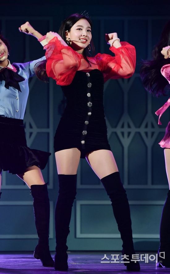 Group TWICE Nayeon is doing a wonderful showcase at the mini 6th album YES or YES at KBS Arena in Gangseo-gu, Seoul on the afternoon of the 5th.