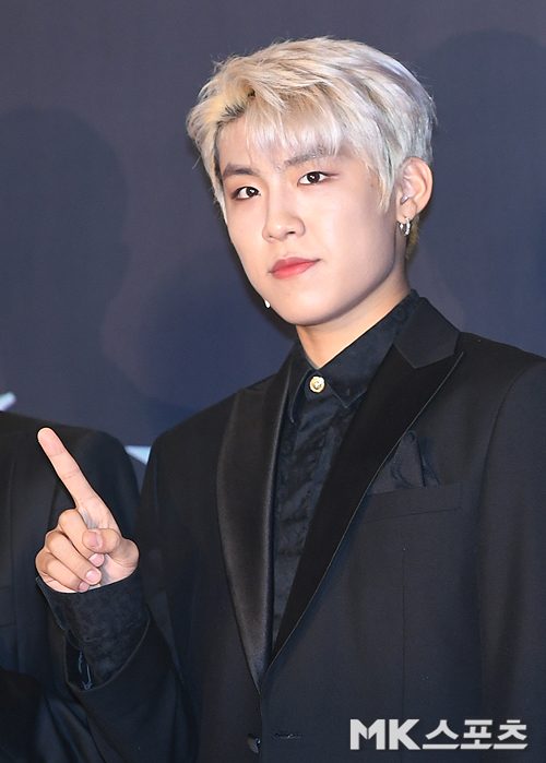 2018 MGA (MBC Plus X Ginny Music Awards) was held at the southeast gymnasium in Incheon on the afternoon of the 6th.Wanna One Park Woojin attends the Genie Music Awards red carpet