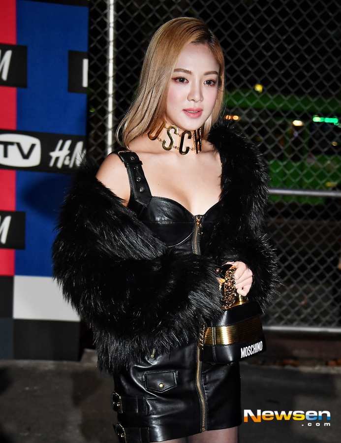 A collaboration launch Party for a mother fashion brand was held at Seongsu-dong Layer 57 on the afternoon of November 6.Singers Sandara Park, Hyorin, Hyoyeon (Girls Generation), El (Infinit), N (Bix), Bong Jae-hyun (Goldchild) Actors Ha Yeon-soo and Jung Yeon-ju attended the ceremony.