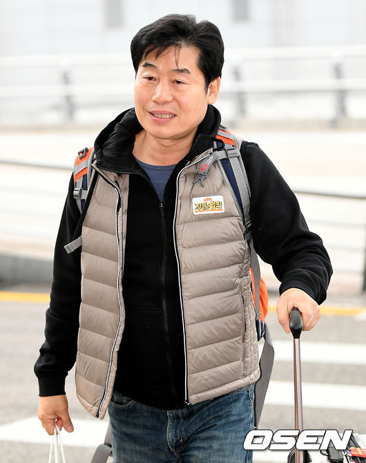 The SBS entertainment program Jungles law team is leaving for Saipan through the Incheon International Airport Terminal 1 on the morning of the 6th shooting of Northern Mariana Islands.Chef Lee Yeon-bok heads to the departure hall