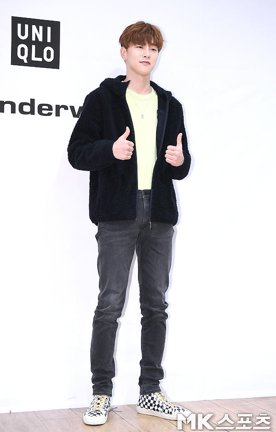 The 2018 Uniqlo Hittec Photo Event was held at the center of Myeongdong, Uniqlo, Jung-gu, Seoul on the 7th.Singer Kwon Hyun Bin attends the event.