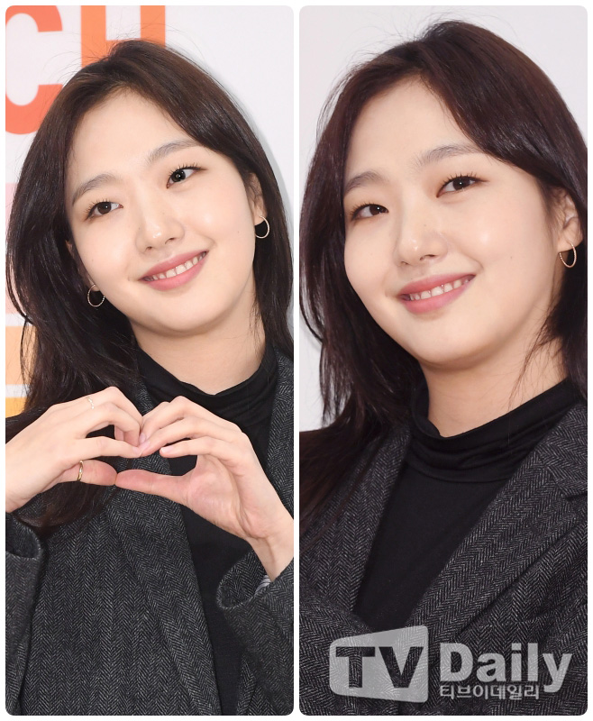 Actor Kim Go-eun attended the 2018 Uniqlo Hittec photo event held at Uniqlo store in Myeong-dong, Jung-gu, Seoul on the morning of the 7th.launching event