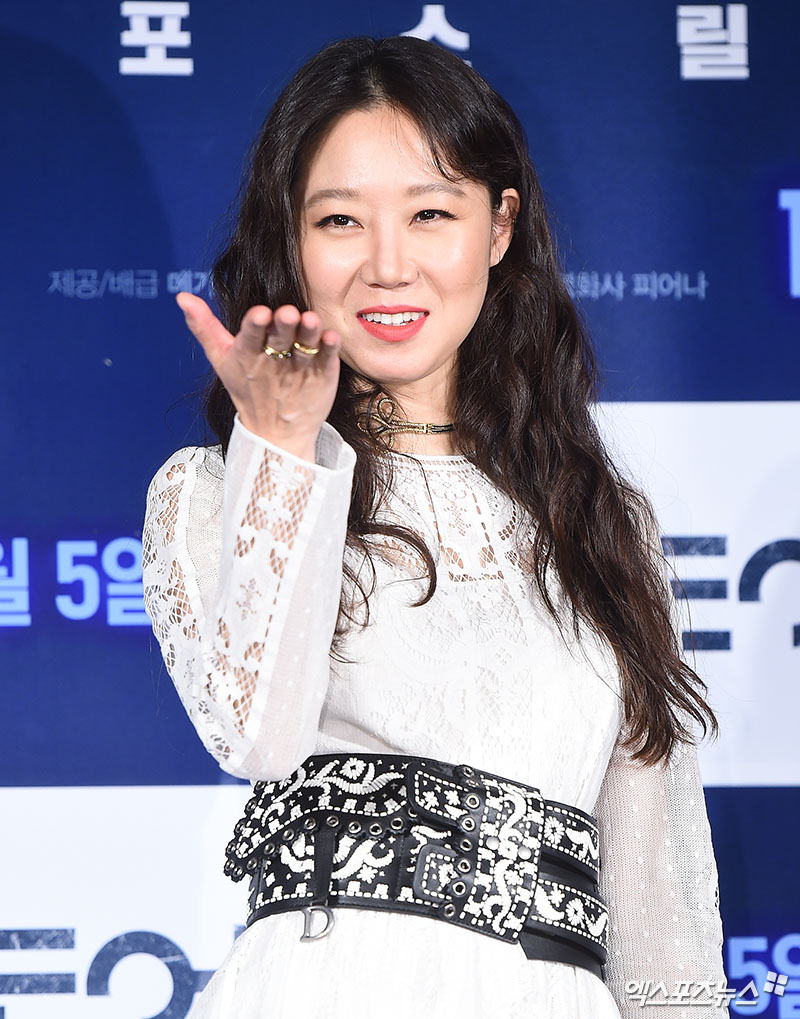 Actor Gong Hyo-jin poses at the movie Door Rock production briefing session held at Megabox Dongdaemun branch in Jung-gu, Seoul on the morning of the 6th.