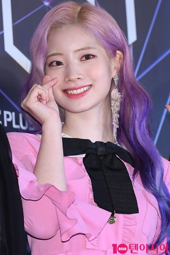 Group TWICE Dahyun attended the 2018 MGA (MBC Plus X Genie Music Awards) red carpet event held at the Southeast Gymnasium in Susan-dong, Incheon on the afternoon of the 6th.