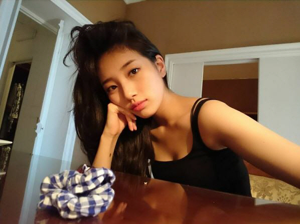 Bae Suzy has posted photos on her Instagram in the past; in the public photos, Bae Suzy stares at the camera in a pure look.Bae Suzy, who is sleeveless, flaunts her sexy figure with her innocent look.Netizens responded explosively, saying, It is also really innocent, Beautiful looks are the best, and selfish to the body.Meanwhile, Bae Suzy made her debut with Miss A single [Bad But Good] in 2010.