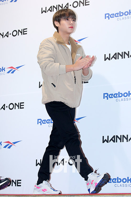 Group Wanna One Park Jihoon is taking a step forward at the Reebok Classic X Wanna One Fan Event held at Sejong University in Gwangjin-gu, Seoul on the afternoon of the 11th.news report