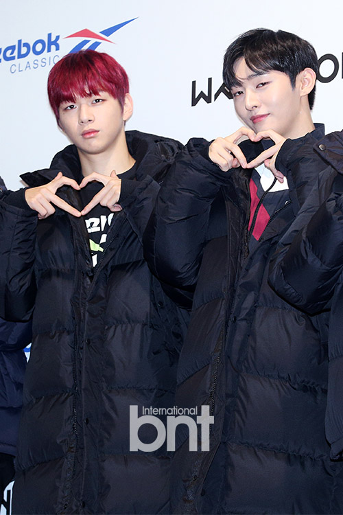 On the afternoon of the 11th, Reebok Classic X Wanna One Fan Event was held at Sejong University in Gwangjin-gu, Seoul.Wanna One Kang Daniel, who attended the day, turned red and caught Eye-catching.I turned red.So the national pick.Hot Two Shots article report