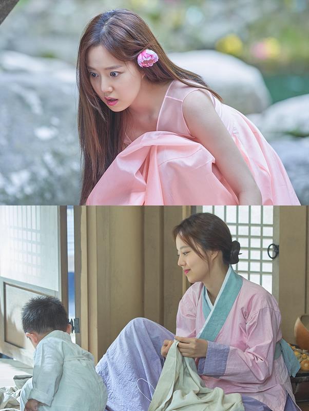 Moon Chae-wons unique presence is shining the Tale of Fairy even more.TVN Mon-Tue drama Tale of Fairy is showing a lot of attention to Moon Chae-won (Son Ok-nam).In the play, Moon Chae-won is a genteel barista sheen who has been waiting for the reincarnation of The West for 699 years.After the treeman left the world, he lived alone in the foot of Gyeryongsan for a long time.Moon Chae-won, who is divided into such a good-looking man, is showing more colorful charm by showing not only nature but also mother.Especially, she is getting the audiences response with her mother and daughter Kimi with Kang Mina who plays her daughter Jumsun, and she is adding the excitingness of the drama.Moon Chae-won is bringing vitality to the character with colorful emotional lines and deeper inner acting because he has been raising I-DLE alone without a jiabi.It is improving the immersion of the drama by perfectly going between the good girl and the mother.Moon Chae-won said, I try to be faithful in every situation.The point that always focuses on acting is that you always miss The West and wait for his memory to return.Thats the only reason Sun Ok-nam has been waiting for 699 years, and I think its a point that runs through both Sun-nyeo and Mom.In addition, Mom does not get tied to something, but the speciality that comes from the relationship with her daughter is important, she said.In addition, he showed his special affection with his daughter, Mina, saying, I have a lot of affection to immerse myself in the drama while shooting.Moon Chae-won, who has been loved by viewers with a wider acting spectrum, can be seen at TVN Mon-Tue drama Tale of Fairy, which is broadcasted every Monday and Tuesday at 9:30 pm.