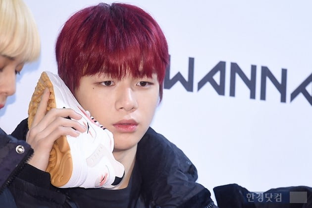 Group Wanna One Kang Daniel attended Reebok X Wanna One Fan Event held at Sejong University Ocean Hall in Gunja-dong, Seoul on the afternoon of the 11th.