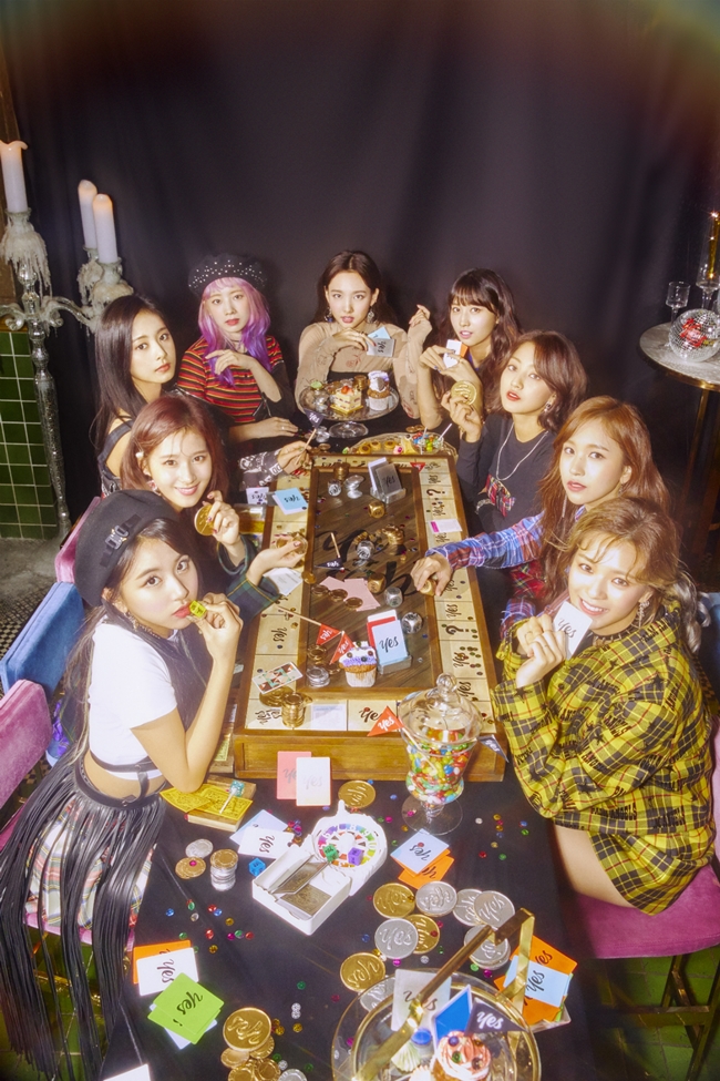 TWICEs YES or YES will be the first place on seven music charts including Melon, Mnet, Genie, Ole Music, Soribada, Bucks and Monkey 3 at 5 pm on December 12As a result, TWICE is the first place on the eighth day of the release of the new song.Staying and showing off his strength.YES or YES is a writer who made TWICEs KNOCK KNOCK, and wrote the lyrics of the lovely answer You have to answer because the answer is YES.TWICE is showing a strong charm through YES or YES performance, which combines dynamic choreography with exciting and youthful rhythm.The mini 6th album YES or YES was released and reached the top of the iTunes album charts in 17 overseas regions including Japan, Hong Kong, Taiwan and Singapore.United States of America Billboards highlighted YouTubes new record with TWICEs comeback news, and Forbes said, TWICEs YES or YES music video reached 31.4 million views in 24 hours, which is the seventh highest in the world.TWICE plans to actively participate in various entertainment programs as well as music broadcasting activities.