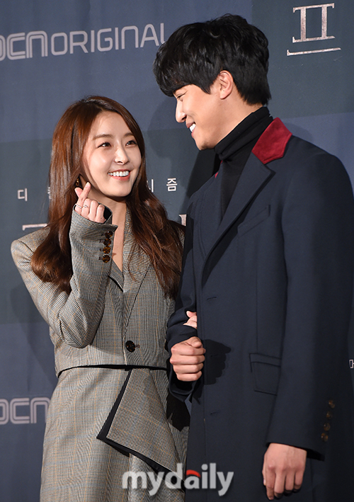 Actor Jung Yu-mi and Yeon Woo-jin pose at the OCN Priest production presentation held at the Yeouido-dong IFC Conrad Hotel in Yeongdeungpo-gu, Seoul on the afternoon of the 12th.