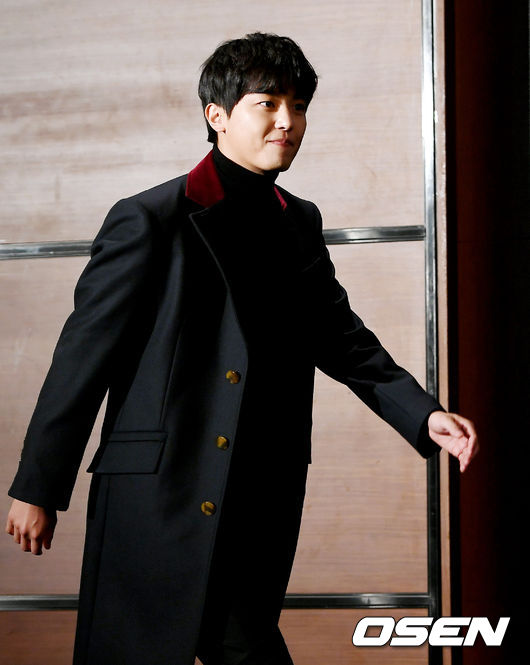 OCNs new Saturday DeMara Priest production presentation was held at the Seoul Park Ballroom Hall in Yeouido-dong Conrad, Yeongdeungpo-gu, Seoul on the afternoon of the 12th.Actor Yeon Woo-jin is attending and shining his place.