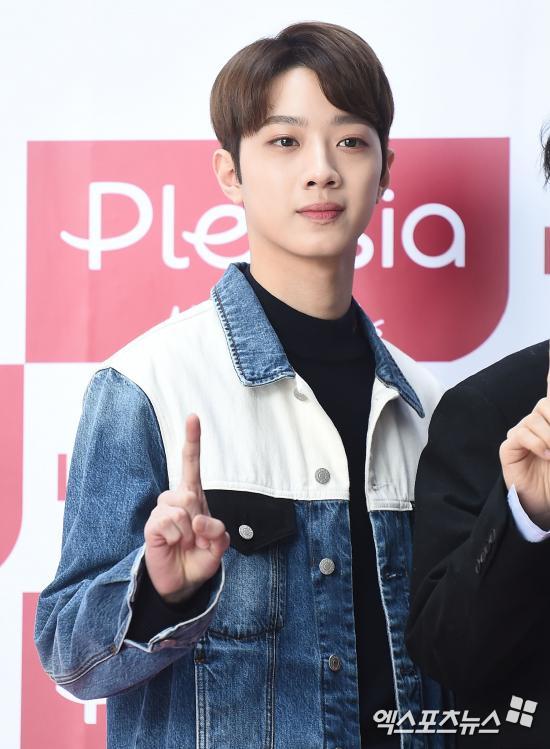 Wanna One Lai Kuan-lin is showing the advertising effect of Haru sales of 6 billion won.According to the official, Dr. Jarts products, which are modeled on Lai Kuan-lin, were sold at TIMOL, an online shopping mall operated by China Alibaba Group, at about 4 pm on the 11th, with about 32 million Taiwan Taiyuan International Airport (52.3392 million won).In addition, Haru sales exceeded 36 million Taiwan Taiyuan International Airport (KRW 5,884.2 million).In addition, 70 minutes after the sale of the product started, it has already exceeded the sales volume of Haru, the largest shopping festival in China, last year, and about 2 million mask packs, the representative product of the brand, were sold.In this regard, a brand representative announced the above remarkable sales records through the official Weibo account and gave a heartfelt thank you to the fans of Lai Kuan-lin.Lai Kuan-lin, the youngest and visual member in Wanna One, has a strong fandom not only in Korea but also overseas.Since Lai Kuan-lin was used as the China brand embesser of the brand, fans around the world have actively promoted the products of the brand to their SNS and blogs and voluntarily promoted them.The same is true of domestic fans.Olive Young of Korea and Chinas online shopping mall purchase the brand products, upload them to their SNS and blogs, and contribute greatly to the sales and brand awareness of brands using Lai Kuan-lin as Model.As a result, the amount of SNS reference of the brand is known to have increased by more than 3000% compared to the previous use of Lai Kuan-lin as Model.Meanwhile, Wanna Ones first full-length album 111=1 (POWER OF DESTINY), which belongs to Lai Kuan-lin, will be released on the 19th.Photo = DB