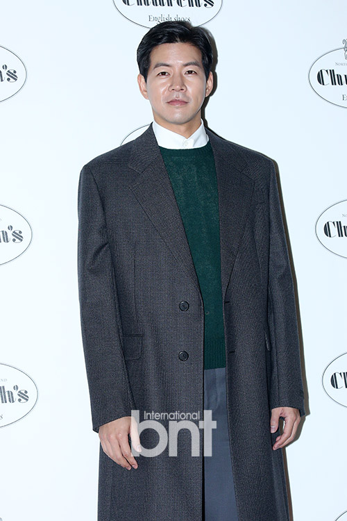 Actor Lee Sang-yoon attends a photo event commemorating the opening of the first official store of British handmade shoes brand Churchs held at Gangnam branch of Shinsegae Department Store in Gangnam-gu, Seoul on the afternoon of the 14th.news report