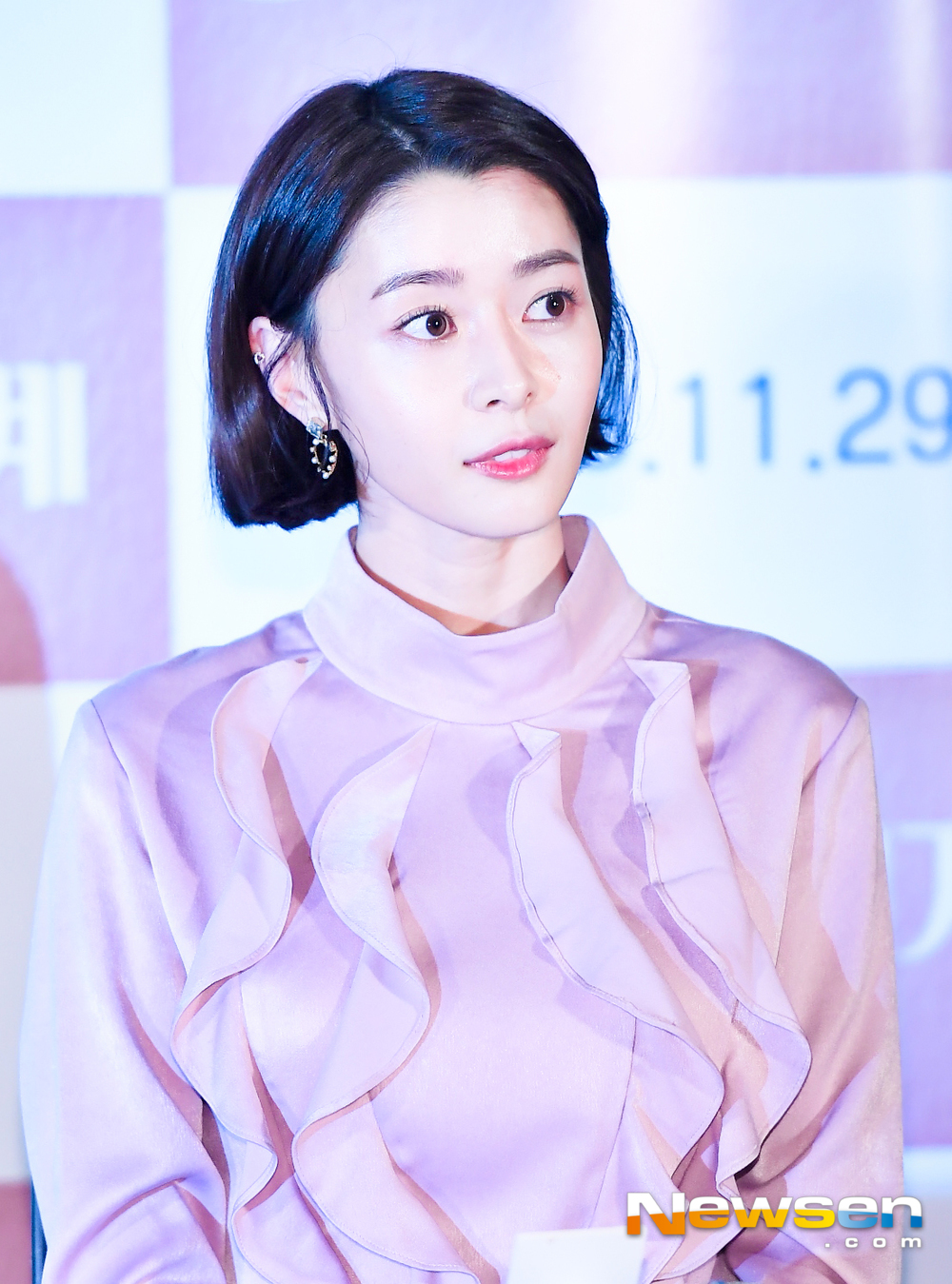 Actors Noh Jung-ui, Cho Soo-hyang, Kwon Nara, and director Ahn Jung-min attended the ceremony.The movie Girls World is a work that depicts the growth of seventeen puberty girls who started a special story with their first love, which was al-Dalda, but wanted to be their own secret.Lee Jae-ha