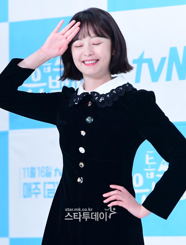 On the afternoon of the 14th, TVN Friday drama Top Star Yubaeki production presentation was held at Time Square in Yeongdeungpo.The event was attended by actors Kim Ji-seok, Jeon So-min, Lee Sang-yeob and Heo Jin-min.