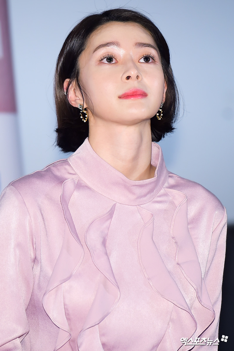 Hello Venus Europe attended the premiere of the movie Girls World at the Leechon-dong CGV Yongsan Eye Park Mall in Seoul on the afternoon of the 13th.The emergence of GoddessBright smile angel  There is a chic beauty  Falling flower deer beauty  Outstanding ratio  Break heart