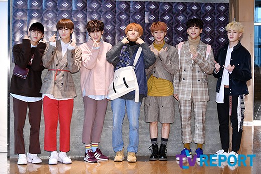 Group Stray Kids poses at the pre-rehearsal of Mnet M Countdowndown live broadcast at CJ ENM Center in Sangam-dong, Mapo-gu, Seoul on the afternoon of the 15th.M Countdowndown Down will feature Kwill, Hay Girls, JBJ95, TWICE, Promis Nine, ATIZ, MXM, HOTSHOT, The Man Black, Wikimki, Golden Child, April, Mighty Mouse, Stray Kids, Eyes One, Gugudan, Seo In Young, Monster X and BtoB ...