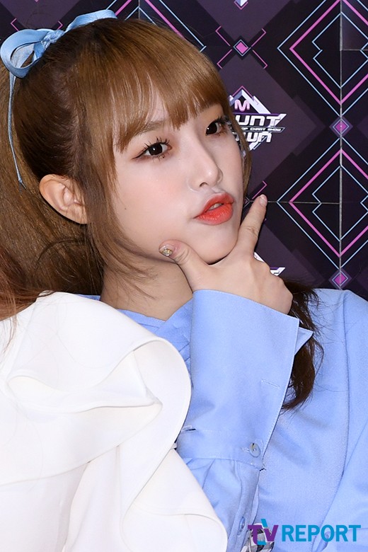 Choi Ye-na of the girl group IZ*ONE poses at the Mnet M Countdown live rehearsal at CJ ENM Center in Sangam-dong, Mapo-gu, Seoul on the afternoon of the 15th.On this day, M Countdown will feature Kwill, Hay Girls, JBJ95, TWICE, Fromis 9, ATIZ, MXM, Hot Shot, The Man Black, Wikimki, Golden Child, April, Mighty Mouse, Stray Kids, IZ*ONE, Gugudan, Seo In Young, Monster X and BiToobi.