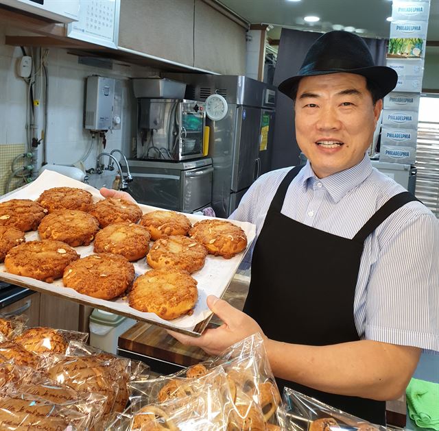 세미단팥빵 이미지