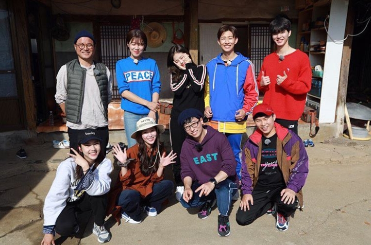 A group photo of the new SBS entertainment program Michu and 8-1000 of Yoo Jae-Suk, Kim Sang-ho, Yang Se-hyeong, Jang Do Yeon, Son Dam-bi, Im Soo-hyang, Kang Ki Young, Jenny Kim and Song Kang was released.Singer and actor Son Dam-bi posted a picture on his instagram on November 16 with an article entitled Michu and Todays broadcast at 11:20 pm.The photos show the members of Michu and gathered together. The bright smile of the members gives a glimpse of the atmosphere of the filming scene.The warm visuals of the members also attract attention.The fans who responded to the photos responded, Oh cool, I want to see it soon, Sweg, and Ill look forward to it.delay stock