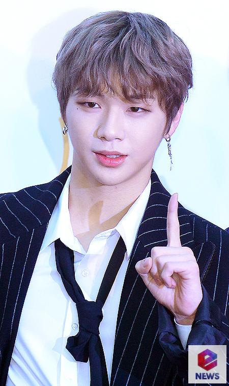 <p>Group Wanna One member of the Kang Daniel this Idol Chart ranking ranking in 34 consecutive week the most votes.</p><p>Idol Chart 11 October in Week 1 rating, ranking in the Kang, Daniel 21814 part of receiving top votes in the name of this year. By this Kang Daniel is the top continuous record of 34 weeks increased. Or Kang Daniel is likeorder from the highest number(6274 reviews)to record the currently most beloved star proved.</p><p>Kang Daniel behind Jimin(BTS, 14140 people), each(BTS, 11858), storage(Wanna One, 6694 people), who are You(Wanna One, 5719 people), Jung Kook(BTS, 5506 people), Park JI Hoon(Wanna One, 5047 people), night if you(Wanna One, 2588 people), and Sakura(Aizu, 2429 people), yellow people(Wanna One, 1979), such higher number of votes recorded.</p><p>11 on 1 car Idol Chart the freshman in the OT wants to meet a male Idol is?This POLL even with the vote proceeded.</p><p>The corresponding survey in Wanna One with a pool, 55 votes received 1 climbed on top and bottom of the Yun to 4 Table 2-ranked. 3 for the stress that this series of wins, the people and the NCT of Genoa is 3 standard joint 3 and climbed on top.</p><p>Picture=eNEWS DB</p>