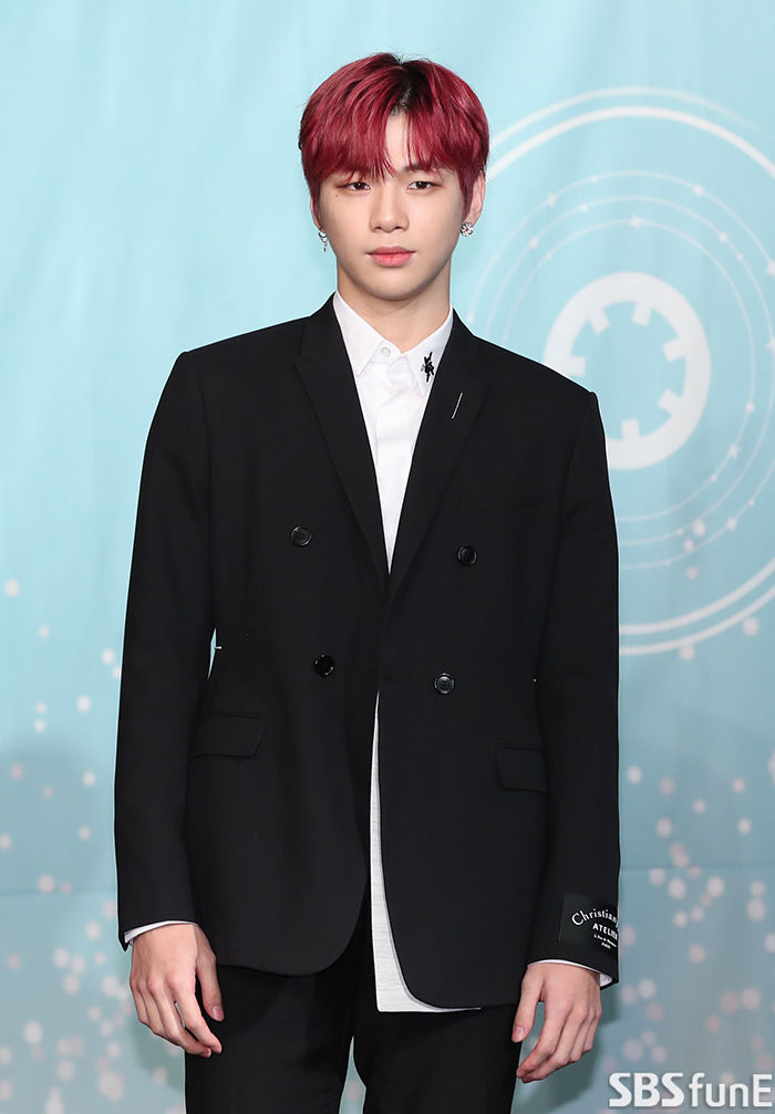 The title song Spring breeze expresses the hearts of the members who dream of a fateful reunion once again as emotional melody and lyrics like the first day they met.Flow Blow, the composer of the debut song Energistic, and iHwak, the composer of Hold on, are the songs of the alternative dance genre that have been produced and improved in perfection.Hwang Min-hyun said, Like the lyrics of Spring breeze, We meet again, Spring breeze goes out, it is a song that was born with the hearts of each member.Its a bit sad, but beautiful, and its a nice song to listen to in the chilly weather, he explained.Wanna One, who made his official debut in the music industry last August thanks to the support of National Producer, ends his activities after December 31st.It is a scheduled breakup as it was a temporary project group, but there is still a possibility of extending the activity.We have not talked about extending our activities yet, but we are only trying to prepare for the album, said member Ha Sung-woon.Lee Dae-hui also said, We have just come back to the music album, so it seems to be too early to discuss the end. I focused on the day and it is not a stage to talk about the end accurately.Once I have finished the music album activity, I think I will talk in the future. I do not know the exact end, but this album, which I knew the end was coming. Wanna One members were already promising later.I just went to Thailand schedule, and we said, Wanna Ones last group trip.I talked a lot about the coming things, and I was happy to talk about the hard parts, the things we have accomplished, the memories with Wannable. Kang Daniel said, I talked to people who have time to travel next year. I want to tell Wanna One members that I have suffered.Ha Sung-woon also said, I hope that the members will meet together once a year (even if Wanna One ends their activities).I am thinking about what I can do with all the fans who love us and wait for us. Ha Sung-woon said, Since I made my debut with Wanna One, there have been a lot of things so far, and the members have been working hard to understand, care and adjust.I am proud to have run so far. I want to say thank you for being here. Wanna One, which releases its new album in about five months since June.Over the past three months, Wanna One has traveled around 14 cities around the world and spurred preparations for a new album.Wanna One, who has matured, is confident that this album is more complete than ever.I think this album is an album that can impress Wannable and the public, said Bae Jin-young.This is the first and last music album, and Ive prepared it very hard. Its a very heartfelt album of each member.I hope to have a warm winter with this album. Wanna One suffered from the plagiarism controversy and the pre-soundtrack leak before the release of this album.On the pre-soundtrack leak, member Ong Sung-woo said, Our members do not know about the soundtrack leak.The company is looking for where it leaked, and it is still in a situation to be solved. So it is difficult for us to answer. We made this album concept photo after the motif of Platos Lee Gi-won, and I think that Lee Gi-won of love has different opinions and perspectives from many people, said Yoon Ji-sung, leader of the plagiarism controversy of Hedwig and the Angry Inch.In addition, he apologized as a representative, saying, I am sorry that I have caused concern and concern to many people because of such things.This album includes Fireworks Wednesday, where Ha Sung-woon participated in direct writing and composition, and Awake!, a total of 11 tracks including 12th Star with a heartfelt heart toward Wannable, and Beautiful, a new version of Beautiful released last November and received a hot love.Ha Sung-woon said, The song Fireworks Wednesday started to be made from March to April because I wanted to express my gratitude to Wanna One for his precious moments.It was born with the help of many staff around.I expressed the faint feelings at the end of the colorful and such moments that everyone would have experienced with Fireworks Wednesday. 