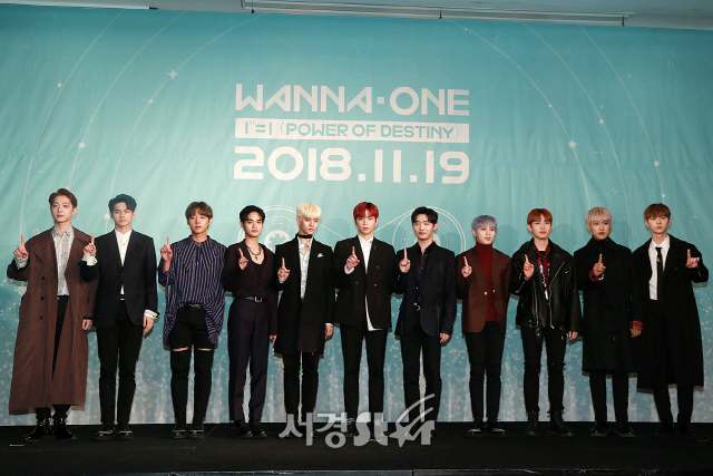 After the release of his third mini album 1x=1 (UNDIVIDED) in June, Wanna One, who met fans in 14 cities around the world for three months, announced his comeback with his first music album in five months.Yoon Ji-sung said, Wanna Ones first musical album to decorate the US. There are two concepts.You will be able to see the various charms of Wanna One. Wanna One, who has been presenting the series of operations (one series) such as 1x=1, 0+1=1, 1-1=0, and 1X1=1, has shaped the fate (DESTINY) that I missed each other and the willingness (POWER) to meet again and become one again by fighting against the fate as 111=1.The albums title song Spring, which contains 11 songs, is an alternative dance genre song that captures the hearts of members who dream of a fateful reunion once again, as they first met.In addition to the title song Spring Wind, Fireworks Play, written and composed by Ha Sung-woon, and Awake!, where Park Woo-jin participated in rap making, also drew attention.Hwang Min-hyun said, The title song Wind is a song born from the heart of each member like the lyrics We meet again and spring passes.Its good to hear in the chilly Wind season, he said.Wanna One, who started full-scale activities with debut songs Energic and Blood last August, will complete its official activities on December 31 and return to their respective positions.Fan club Wanna One members as well as Wanna One members will be disappointed to break up, but no specific discussions have been made on the extension of the contract.Lee Dae-hui said, I think it is too early to discuss the end because I have come back to Music album. There has not been an accurate discussion yet, and I think we will talk after the music album activity.I will focus on my activities first. Wanna One members, who said they were happy because they had a Wannable every moment for the past year and a half, said that it was never the end after the contract was terminated.Among the members, there is already a travel plan for next year, and we have continued to meet and have a long-lasting wind.On this day, Wanna One members promised the beauty of the kind by showing the wind that they want to be an album that can repay the love they have received rather than the grades because it is an album that has great meaning to Wanna One and Wannable.I am so happy and grateful for the many over-the-top stages, and I am thinking about how much more cool the rest of the stage will be, Kim said.The goal of the activity is something that we cant achieve in a short period of time, Kang Daniel said. Its a Wind that many people want to remember under the name Wanna One.Meanwhile, Wanna Ones first musical album 111=1 (POWER OF DESTINY) will be announced at 6 pm on the 19th.