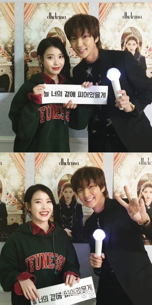Ill always be there for you.Sully and Lee Joon-gi...Celebratory photo of IU best friends attending ConcertIll always be there for you.Singer Sulli and Actor Lee Joon-gi have IU Concert Celebratory photohas released the book.Sulli posted a photo on her social networking service (SNS) Instagram on the 18th with a placard with an article entitled Happy 10th Anniversary and I will always be with you.Lee Joon-gi said on Instagram the next day, It is a great performance that has passed 5 hours and 30 minutes.I did not know that it was time to enjoy the performances that made me think about how hard the best staff and the best artist prepared, he said. Ten years can be a bigger 10 years for someone.The Artist who presents the value. And beautiful fans. More than the show. Tears in the clutter. How long...thank you for inviting me too big.I feel so much this time and I am going to Actor. Thank you, Ji Eun-ah. The 10th anniversary concert of the IU was held at the Seoul Gymnastics Stadium.The 10th anniversary concert tour of IU in Seoul following Busan and Gwangju will be followed by Hong Kong, Singapore and Bangkok tour performances in December.