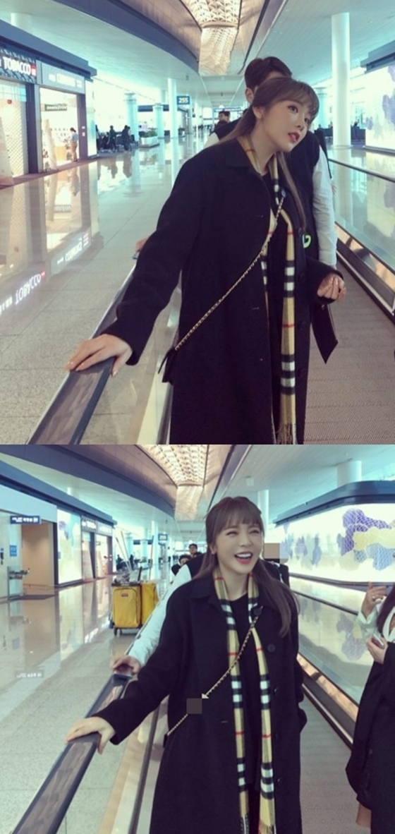 ...Ill be back.Hong Jin-young posted several photos on his 22nd day with his article I came to work in the next country on the airplane but I will go with a feeling of nostalgia.In the photo, Hong Jin-young was in Airport, gathering attention with a pure and beautiful smile.Netizens responded in various ways such as Please go carefully, My eyes are so beautiful, I eat a lot of delicious things.On the other hand, Hong Jin-young appeared with her sister Hong Jin-young on the SBS entertainment program Ugly Our Little which was broadcast on the afternoon of the 18th.