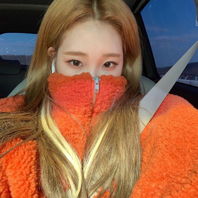 Group Momoland member JooE revealed Selfie for fans; on Tuesday, JooE wrote on the official Instagram of Momoland: Its so cold, but the sun is sunny.Marys are warmly dressed. JooE in the photo stares at the camera in an orange fry.Her face was covered with a horith, but her cuteness was impossible to cover.Meanwhile, Momoland, which JooE belongs to, will meet fans on December 22 through 2018 Momoland fan meeting./ Photo = Momoland Official Instagram