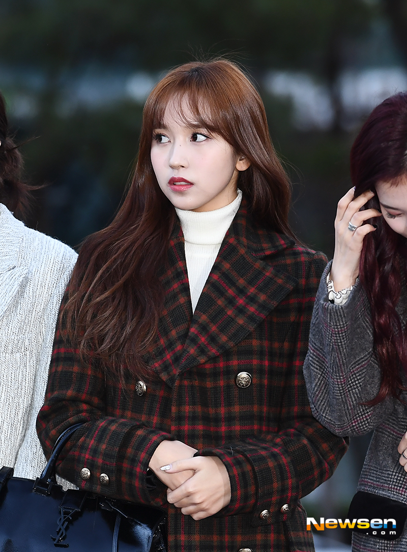 TWICE Mina Graceful atmosphere <p>KBS 2TV ‘Music Bank’ Replay this 11 23 a.m. Seoul Yeongdeungpo-GU Yeouido KBS new building public hall in progress.</p><p>This day TWICE(or, the square, Momo, Sana, sustained, Mina, Hyun, Chae, TZUYU) or Replay to attend to.</p>