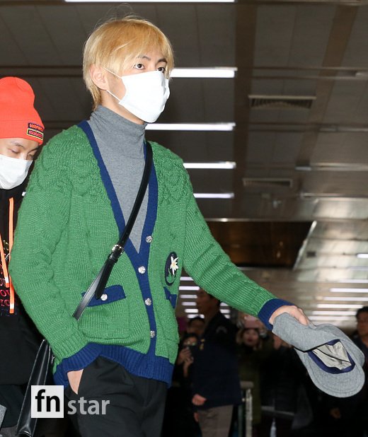 Group BTS arrived at Gimpo International Airport after finishing World Tour BTS WORLD TOUR LOVE YOURSELF  ~ JAPAN EDITION held in Tokyo and Osaka, Japan on the afternoon of the 25th.