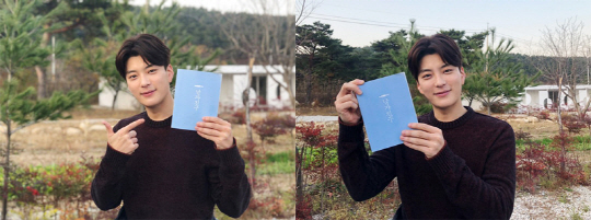 Actor Jang Seung-jo plays script Celebratory photohas released the book.Jang Seung-jo, who stars as Jung Woo Seok in TVNs new tree Drama Boy Friend (directed by Park Shin-woo/playplayplayed by Yoo Young-ah), is the script Celebratory photoand started encouraging the shooter.Jang Seung-jo in the public photo is smiling at the camera with a drama Boy friend script.Jang Seung-jo will show a 180-degree difference from Yoon Jong-hoo, who was shown in TVN Drama Knowing Wife, which was a former husband of Claudia Kim (Song Hye-kyo) and a representative of Taekyung Group.Jang Seung-jo said, I think it will be a warm drama for viewers this winter. I am prepared hard, so I hope you will love me a lot.On the other hand, the thrilling emotional melodrama Boy friend, which started with the accidental meeting of Claudia Kim and the free and clear soul Kim Jin-hyuk, who have never lived their chosen life, will be aired on tvN today (28th).