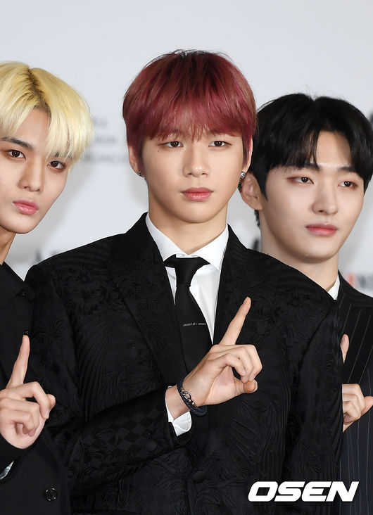Wanna One Kang Daniel,Breathtaking eyes <p> 28 afternoon, Incheon, Jung-GU, Incheon, Paradise City Art Space Plaza open in 2018 Asian Artist Awards (Asia Artist Awards) red carpet Chugai Travel in, Wanna One Kang Daniel this photo. /</p>
